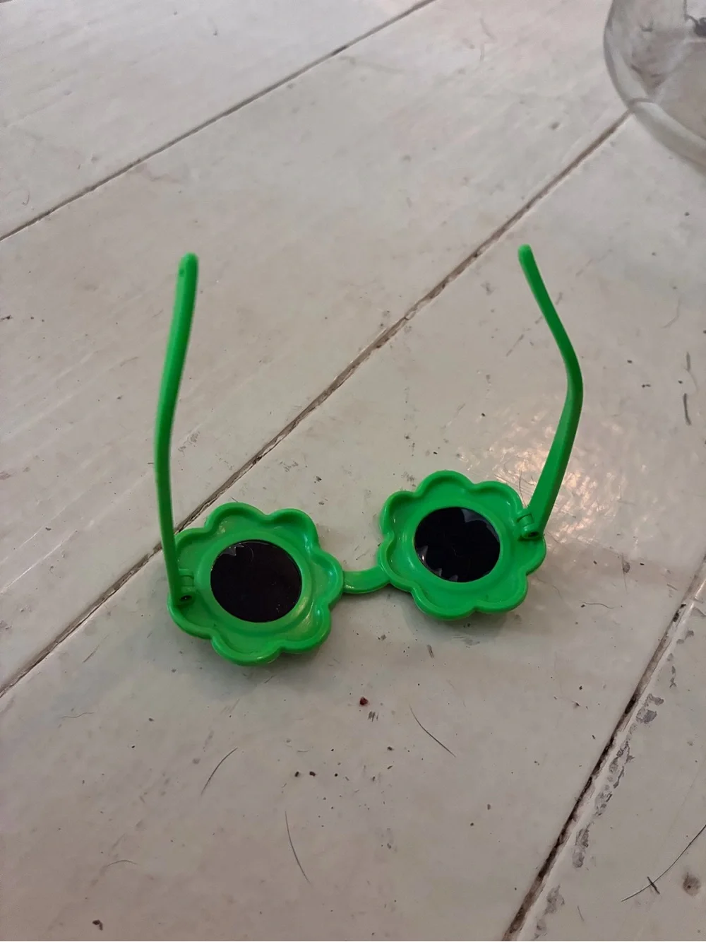 ZPAQI Dog Sunglasses Cat Pet Products Lovely Vintage Reflection Eye Wear for Dog